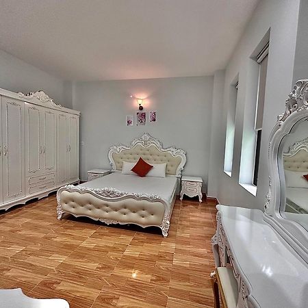 Royal Homestay 투이호아 외부 사진