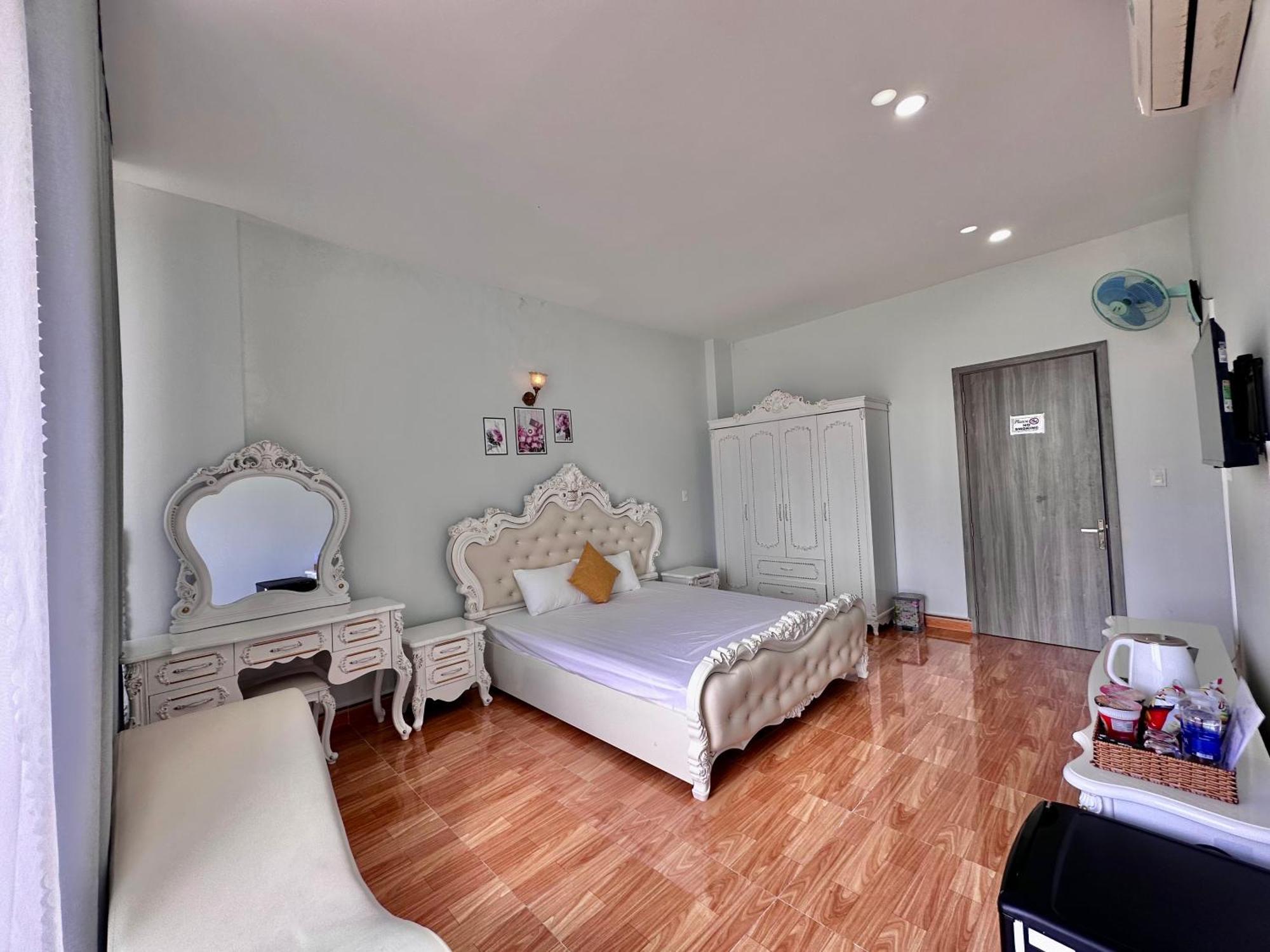 Royal Homestay 투이호아 외부 사진